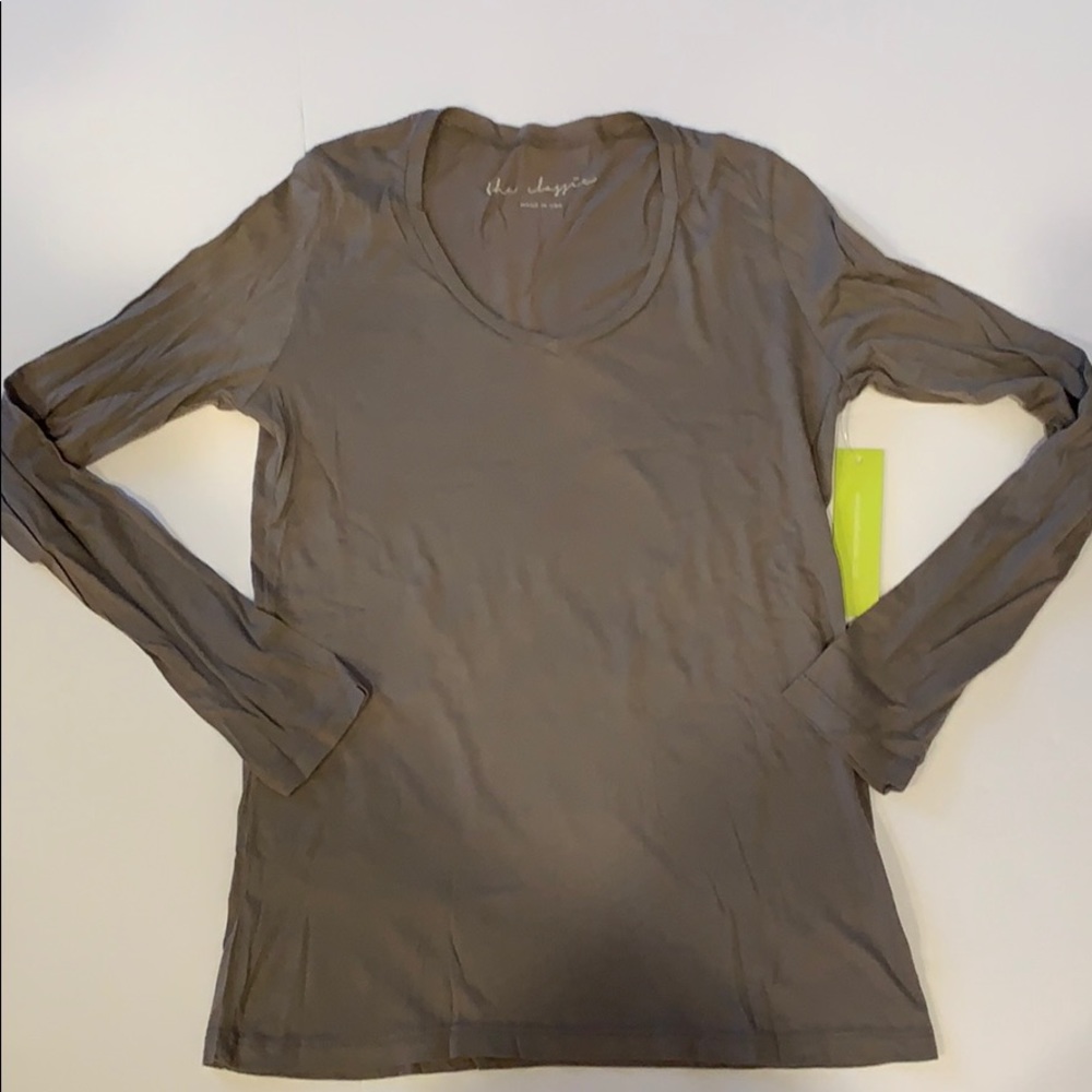The Classic long sleeve T-shirt, gray